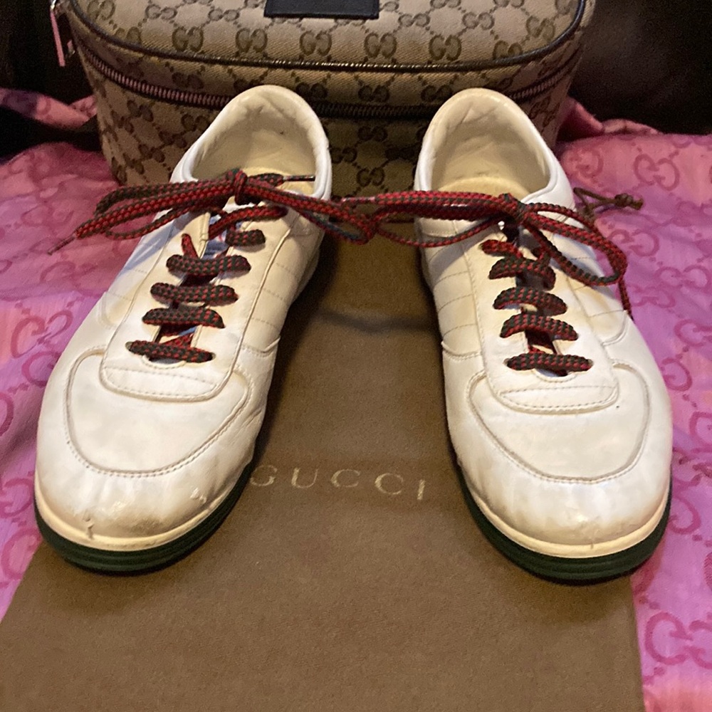 1984 Gucci originals Sneakers 🌹 size 36 . Whole lot of life left in them.🌹